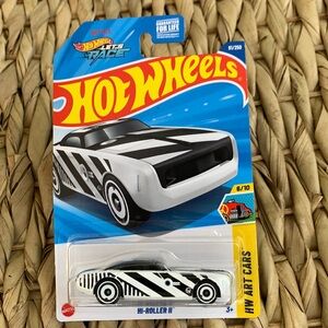 Hi Roller Futuristic Ultra Luxury Coupe Car Hot Wheels New 2025 Hotwheels